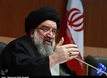 آیت الله خاتمی: خوشبختانه سپاه به حوادث خوزستان ورود کرد و ماجرا جمع شد/  دشمن می خواهد جوانان ما با «شهوت» آشنا شوند