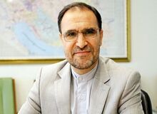 آریایی‌نژاد، نماینده مجلس: باید تغییر دکترین هسته‌ای را پنهان نگه داریم/ مردم آمریکا تمثال مبارک حضرت آقا را از ساختمان‌های این کشور آویزان کرده اند/ سلاح هسته ای بازدارنده است، فتوای رهبری درباره ممنوعیت سلاح کشتار جمعی است نه دفاع جمعی!