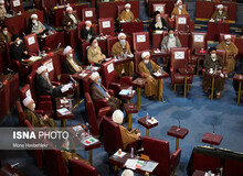 بیانیه مجلس خبرگان رهبری: مذاکره با آمریکا در موضوعات توافق شده خط قرمز نظام است/ مردم یک دولت  حزب اللهی انتخاب کنند
