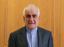 سفیر ایران در چین: طرح ادعای مضحک واگذاری کیش به چینی‌ها توهین به شعور جمعی ملت بزرگ ایران است
