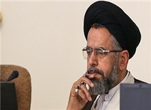 آیت‌الله هاشمی رفسنجانی خود را وقف انقلاب کرد