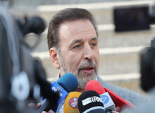 انتقاد عجیب محمود واعظی از روزنامه اعتماد/ یک نفر مطلبی نوشته که تیتر آن با متن نوشته شده متفاوت است/ اصلاح‌طلبان مراعات حال دولت را بکنند
