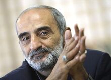 دفاع حسین شریعتمداری از حمایت‌هایش از احمدی‌نژاد/انصارالله یمن نفتکش‌های سعوی را بزند