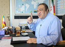 معاون اقتصادی وزیر امور خارجه به عنوان گزینه دولت برای تصدی وزارت بازرگانی معرفی می شود؟