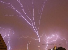 رگبار و رعد و برق در شمال تهران