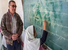 مصوبه ستاد اقتصادی دولت:برای جبران کمبود معلم از معلمان بازنشسته برای تدریس استفاده شود