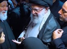 حضور رهبر انقلاب در منزل رئیسی