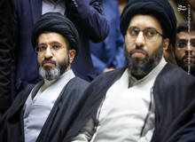 عکسی از فرزندان رهبر انقلاب در  مراسم ترحیم فرمانده اسبق دانشگاه امام حسین (ع)