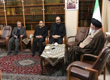 نماینده ولی فقیه در اصفهان: برخی کشورها پول فروش نفت را بدون اجازه آمریکا نمی‌دهند/ این میزان فروش نفت ایران هم با دشواری مبادله می شود
