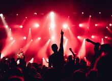 سیاست یک بام و دو هوای دولت درباره کنسرت‌ها