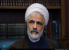 مجید انصاری: آیت الله صدیقی طوری درباره ملاقات های افراد با امام زمان حرف می زند که انگار مسئول دفتر حضرت (عج) است

