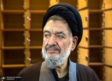 علی‌اکبر محتشمی‌پور در بیمارستان بستری شد/  ۷۰ درصد ریه درگیر است

