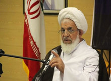 امام‌جمعه یزد: جوانان با توکل به خدا فرزند بیاورند