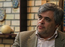 دلیل صبر حاکمیت در مقابل جریان احمدی‌نژاد /مهاجری: طنز جریان احمدی‌نژاد خنده‌دار هم نیست