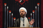 امام جمعه شیراز:  صدای بیگانه از تریبون دانشگاه‌ها شنیده نشود/دانشگاه و مدرسه باید از نفوذ دشمن مصون بمانند/نباید به بهانه قرار داشتن در جنگ نظامی حریم شکنی اجتماعی نادیده گرفت