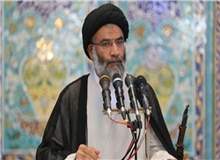 امام جمعه خرمشهر: کشته شدن یک نفر در اعتراضات کذب است/ مطالبات به‌حق مردم خرمشهر نباید به انحراف کشیده شود/ آب خرمشهر به حالت عادی خود برگشته
