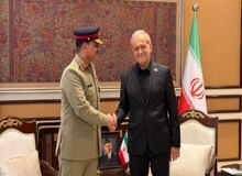 تاکید پزشکیان و فرمانده ارتش پاکستان بر توسعه همکاری‌ها و تقویت امنیت منطقه