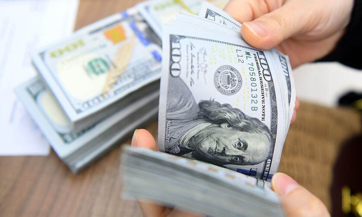 میلیاردها دلار پول نفت به کشور برنگشت/سوییفت جعلی تراستی‌ها به وزارت نفت و بانک مرکزی