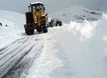 مسیر دسترسی به ۱۵۰ روستا در آذربایجان غربی مسدود است / راهداری: تا حد ممکن رانندگان از تردد در گردنه های استان خودداری کنند