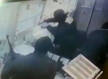 لحظه سرقت مسلحانه از یک طلافروشی در پلدختر/ FILM
