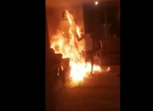 مردی در شهر صداری شیراز برادرش را آتش زد+ فیلم 