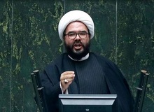 نیک‌بین، نماینده مجلس: بعد از برگزاری جلسه دیروز دولت و مجلس، نرخ ارز ۱۰۰۰تومان افزایش پیدا کرد