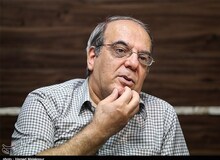 پیشنهاد عباس عبدی به قوه قضاییه: هم قانون حجاب و ماهواره را عوض کنید، هم حکم ممنوعیت تلگرام را لغو کنید
