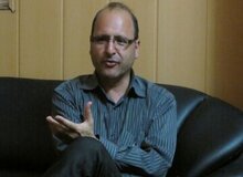روایت عضو کمیسیون امنیت ملی از نقش موضوع نفوذ در شناسایی محل جلسه رهبری؛ جاسوسان بغل گوششان بودند/ جاسوسان شبیه به خود ما هستند و یا ریش دارند!