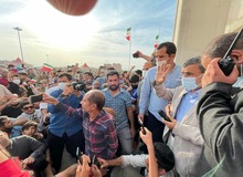 احمدی‌نژاد: ضدانقلاب کسانی هستند که شرایط کشور را به اینجا کشانده اند/ پول ها را می برند و جاهایی خرج می کنند که به ضرر ملت تمام می شود