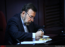 واعظی از حمایت رهبری از تصمیم سران قوا در اصلاح قیمت بنزین قدردانی کرد/ راه بهانه جویی و ایرادگیری و مانع گذاری  بسته شد/ اعتراض امری عادی و از حقوق مسلم مردم و شهروندان است