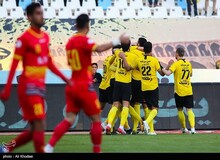 پرسپولیس و سپاهان بدون تماشاگر برگزار می شود
