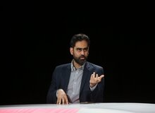 ثابتی: می‌گویند فلانی نفتکش خریده اما چون به نظام اسلامی کمک می‌کند با او برخورد نکنیم! فلانی غلط کرده! با پول چه کسی این کثافت‌کاری‌ها را می‌کند؟!
