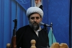 امام جمعه اصفهان: برداشت «تعطیلی حجاب» از پیام رهبری نادرست است/ آمریکا را از منطقه اخراج خواهیم کرد