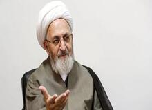 آیت الله سبحانی: ساخت آپارتمان از نظر اخلاقی صحیح نیست / دولت باید برای مردم خانه های ویلایی بسازد