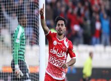 عالیشاه قراردادش با پرسپولیس را تمدید کرد
