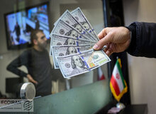 کیهان: معاملات فردایی دلار باید جرم محسوب شود