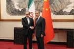 وزیر خارجه چین: جنگ آمریکا و اسرائیل علیه ایران نامشروع است/ عراقچی:فقط یک توافق عادلانه را می‌پذیریم 