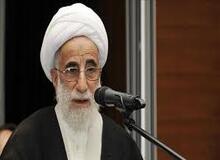 آیت‌الله جنتی: دشمن با فشار اقتصادی دنبال مذاکره است
