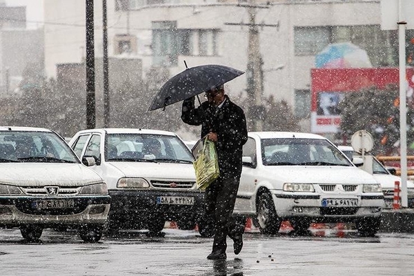 پایتخت‌نشینان از فردا منتظر بارش‌ باران همراه با رعد و برق باشند