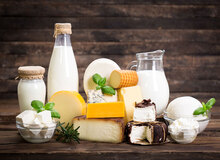 اگر این مشکلات پوستی دارید لبنیات نخورید 