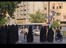 تجمع نیروهای انقلاب در مقابل دانشگاه تهران در حمایت از لایحه حجاب+فیلم 
