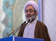 امام جمعه رشت: دستگاه قضایی مراکز متخلف در ماه رمضان را تا پایان این ماه ببندند/ عده ای خودفروخته و نادان فکر نکنند که در ماه رمضان همه چیز آزاد است