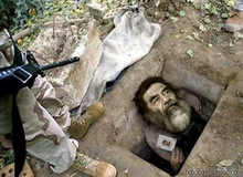 ناگفته های بازجوی سازمان سیا از وضعیت صدام هنگام دستگیری/ صدام را از روی خالکوبی بازوی راستش شناختیم