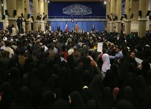 ملت ایران! اگر می‌خواهید آمریکا را درست بشناسید به دولتمردان آمریکا و رئیس‌جمهور آمریکا نگاه کنید
