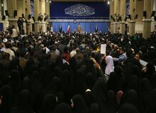 ملت ایران! اگر می‌خواهید آمریکا را درست بشناسید به دولتمردان آمریکا و رئیس‌جمهور آمریکا نگاه کنید
