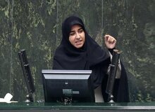 نماینده مجلس: اگر شما که کاره‌ای نیستید چرا به صندلی قدرت تکیه زده‌اید؟