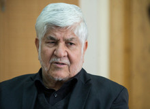 محمد هاشمی: استخر در کاخ مرمر توهم است، از سرنوشت فرشها بگویید/ تا زمانی که هاشمی زنده بود، استخری در این ساختمان وجود نداشت؛ اگر بعدها ولایتی استخری ساخته باشند، من اطلاع ندارم/ در دوره احمدی نژاد دوبار کاخ مرمر را آتش زدند