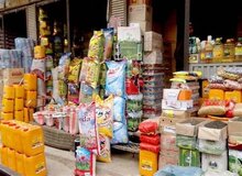 بازار تهران زیر فشار گرانی و جنگ/ مسابقه قیمت‌ها و جنگنده‌ها در اوج گرفتن/ حرف بازار یک چیز است؛ مردم توان خرید ندارند/ دولت از فراوانی می‌گوید و بازار از گرانی