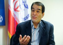 کوهکن: رئیسی نباید به دلیل کارهایی که می‌کند سر مردم منت بگذارد

