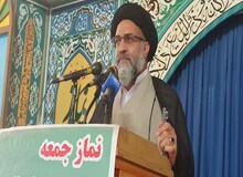  نماینده ولی فقیه در یاسوج: یک انسان مثل حضرت امام و مقام معظم رهبری می‌تواند دنیایی را متحول کند/ گران بودن لباس‌های مناسب زنان، نشان دهنده توطئه‌ای برای گمراه کردن دختر مسلمان است